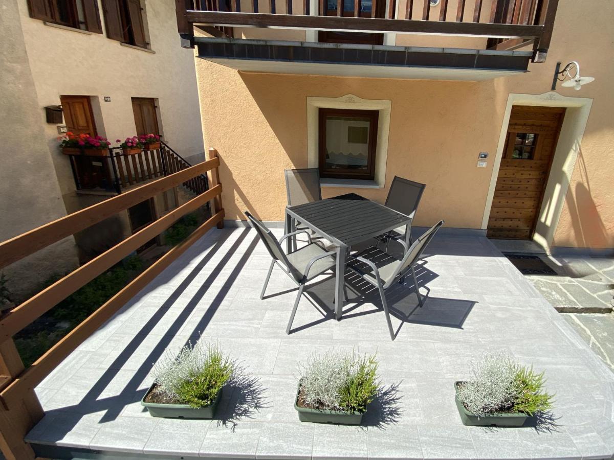 Grenier Du Coeur Apartment อาออสตา ภายนอก รูปภาพ